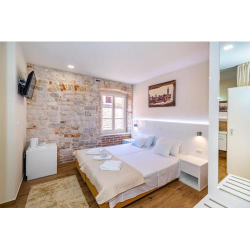 Idassa Atrium rooms