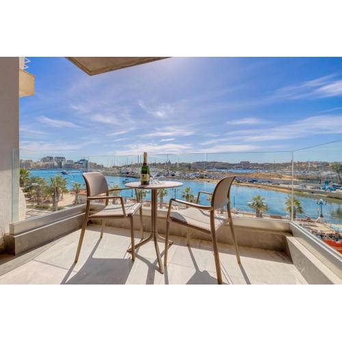Idyllic Apartment with Valletta and Harbour Views