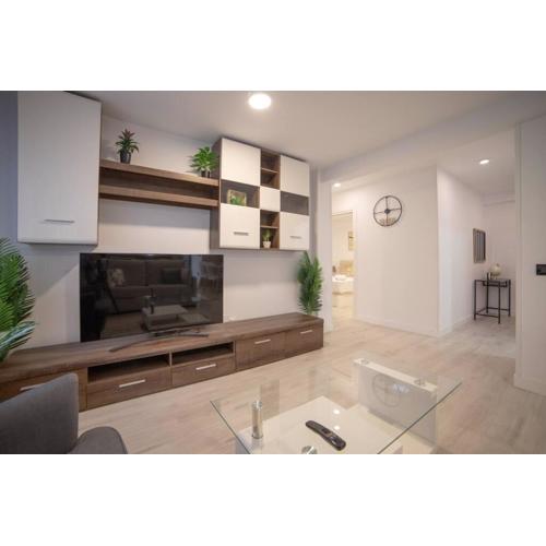 IFEMA-Airport. 2 bed. AC