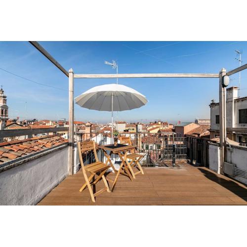 iHOMES Rialto-Corte del Calice-Attico vista centro