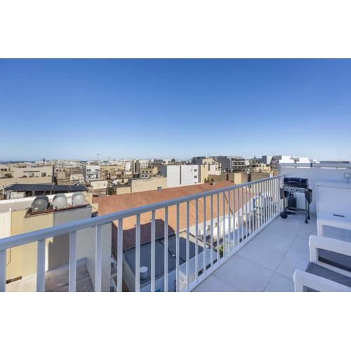 II-Kamra ta Golu 5 min walk from St Julians
