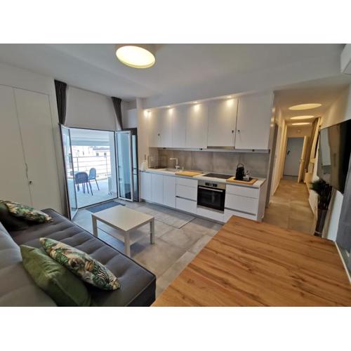 Ikarus Modern Apartment at the Centre of Athens