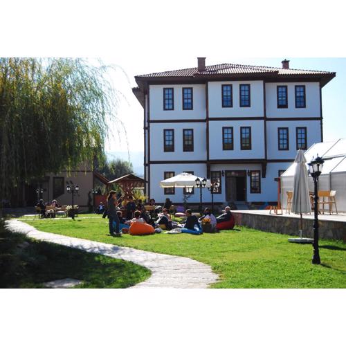 Iksir Resort Town