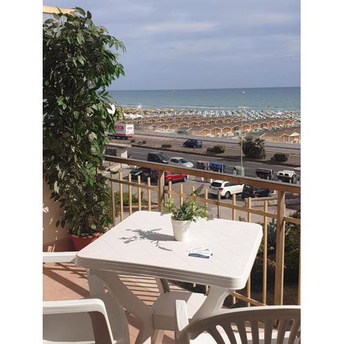 IL MARE DI ROMA APARTMENT