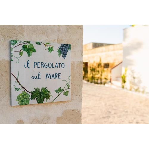 Il pergolato sul mare