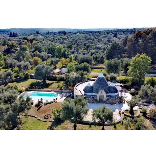Il trullo di Mya. Trullo con piscina privata