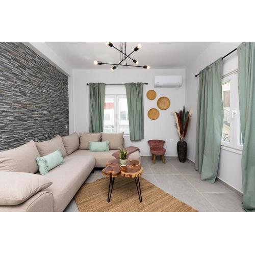 Iliana & Sarra Apartment 2