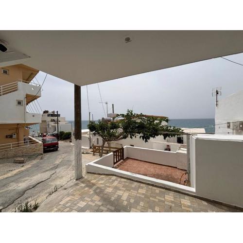 Iliaxtida Seaside Apartment
