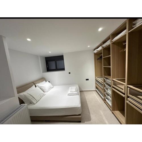 Ilion villa