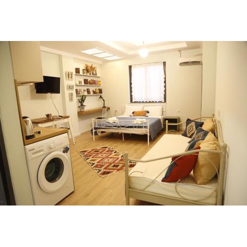 Illyrian studio apartment 2