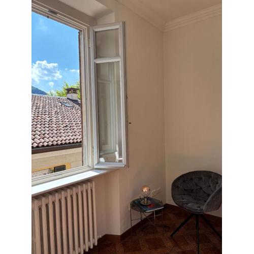 IlNanoaComo, HolidayApartment in the Heart of Como
