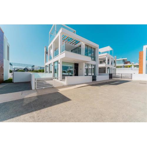 Imperial Jade V2 - Villa Semeli in Protaras