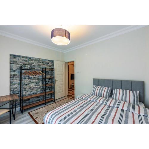 In the center of Taksim and Galataport 3 Bedrooms and 1 Living Room in Apartment