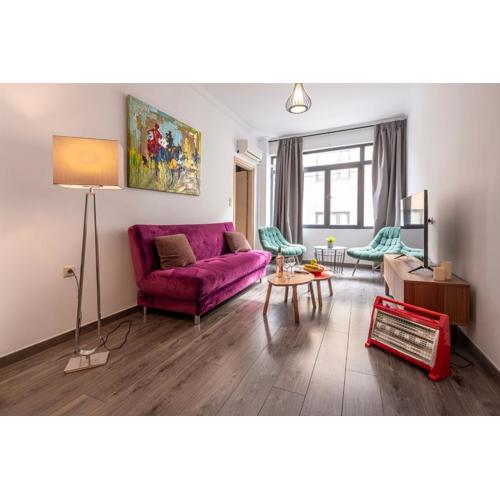 Industrial-Style Apt in Psyrri, Walk to Acropolis