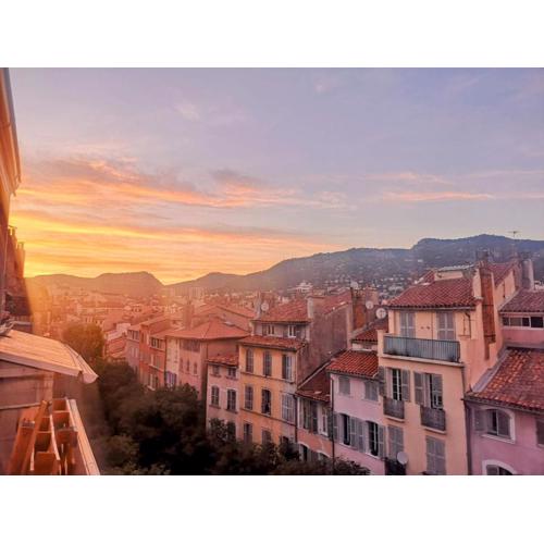 Inside Toulon