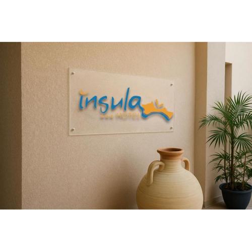 Insula Hotel