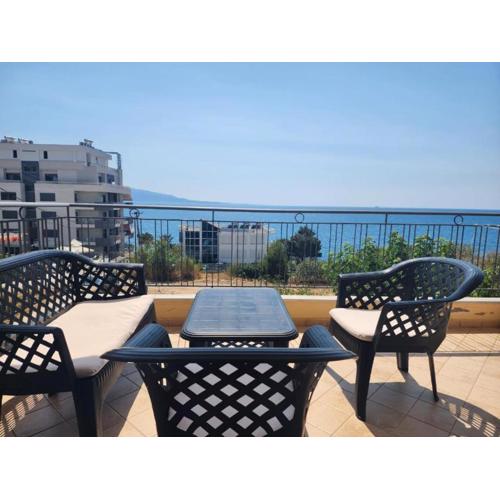 International Sea View Apartment