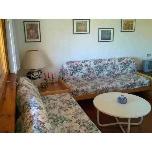 Inviting apartment in Olbia with garden