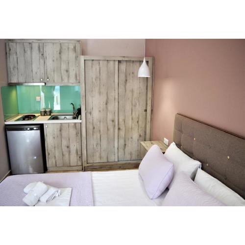 Ioni Rooms
