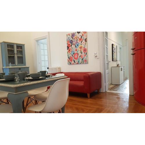Ionian Apartment- Athens Center, 6 BD, 2.5 BATH