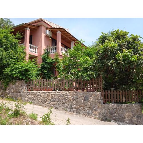 Iren Holiday Apartment