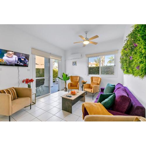Iris Bloom Holiday Apartment