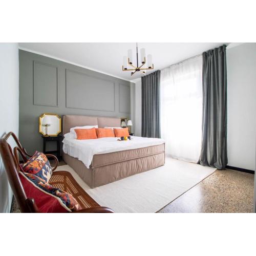 Iris by PortofinoHomes