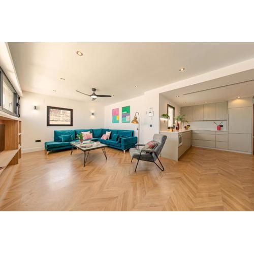 ISG Apartments Luxury Apartment by the Cathedral