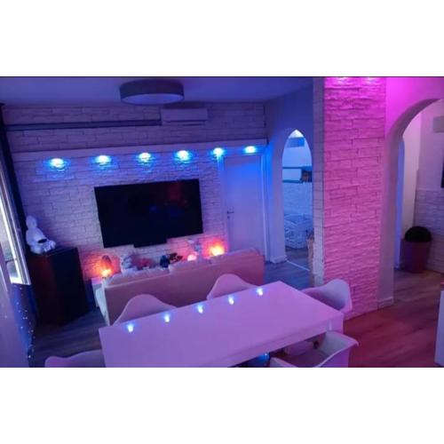 Island Suites Waterfront IUN R5783