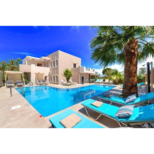Island Villa Heated Pool