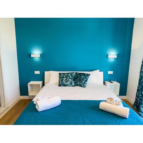 ISOLA 163 Guest House
