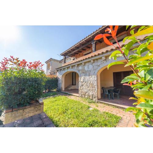 ISS Travel Apartaments, Via del Tirreno 300 m from la Cinta beach
