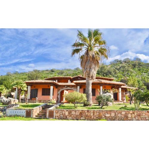 ISS Travel, Panoramic Coda Cavallo Cottages - 10 km from San Teodoro