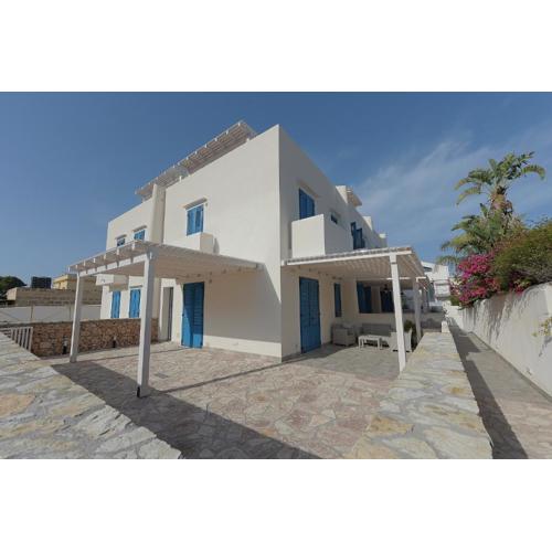Isule Apartments