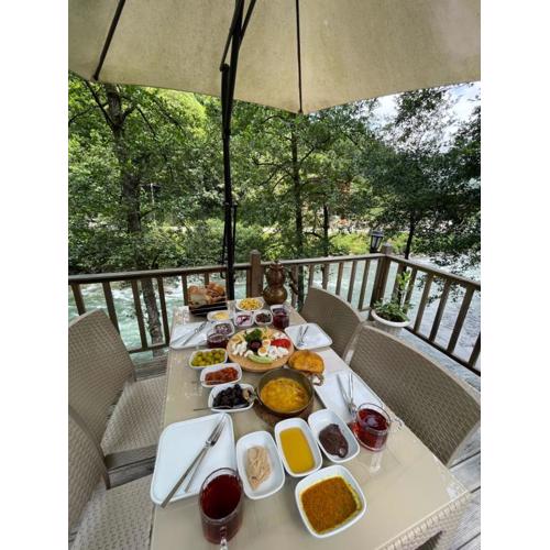 IVA River Bungalows