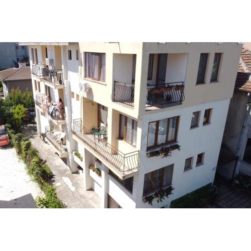 Ivet Guest House