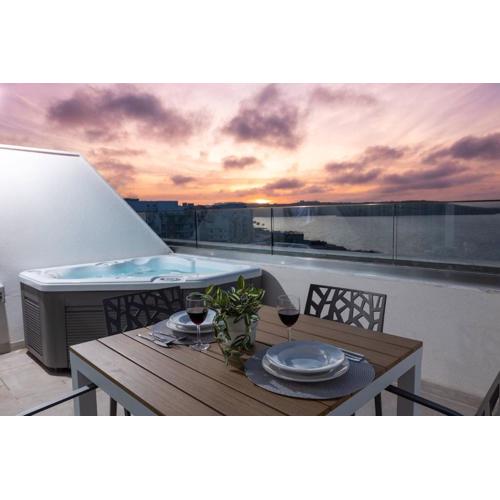 Ivory Suite Ph With Views And Jacuzzi By Homely