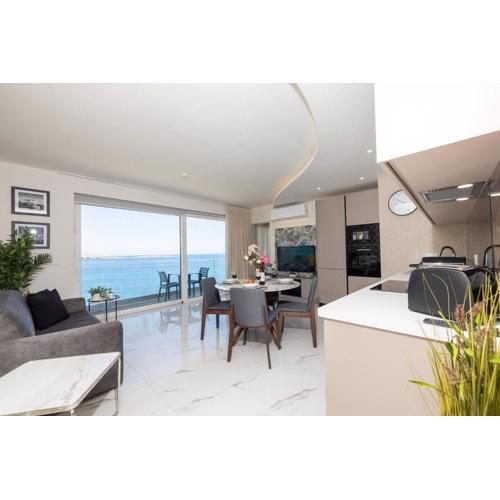Ivory Suite Seafront With Views!- Fl 10 By Homely