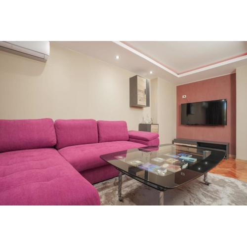 Ivy Central Apartment