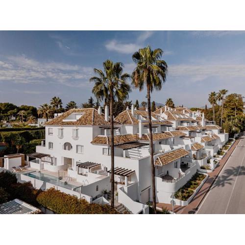 Ivy Residence 4 Nueva Andalucia Pool