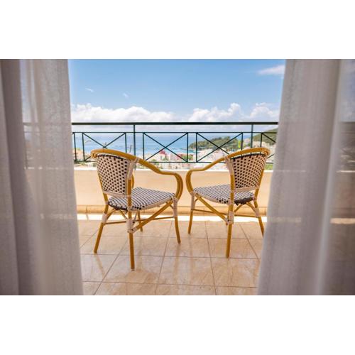 Janakis Apartments