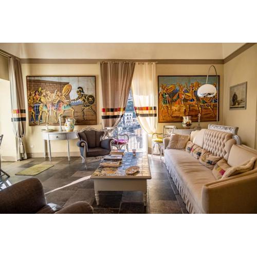 Jasmine Modica Luxury House
