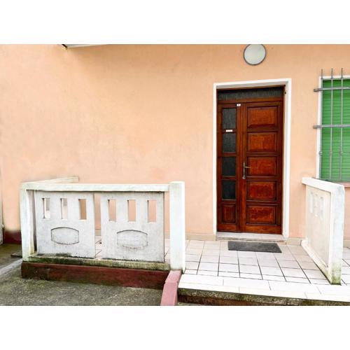 JES - SOLO A pochi passi dal mare