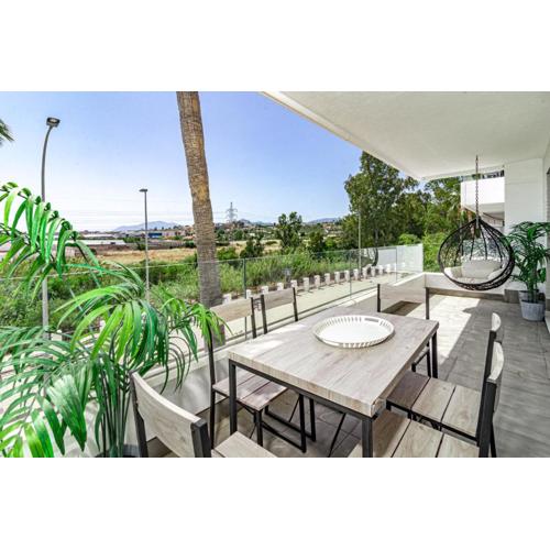 JG51B - 3 bedroom flat with gym & rooftop pool