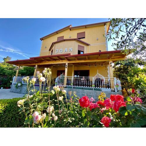 Joan Guesthouse