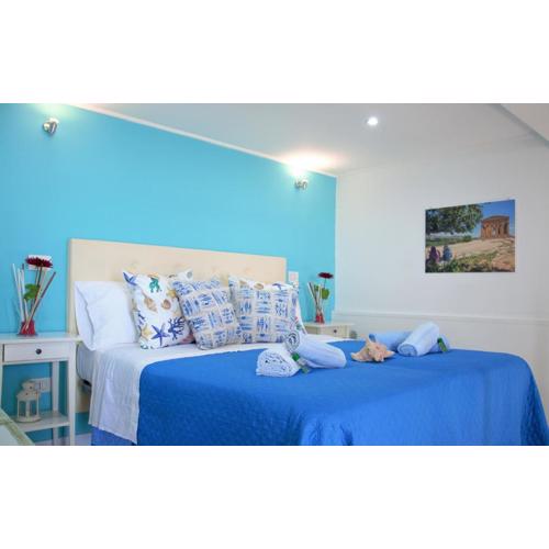 Joanna Studio Flat