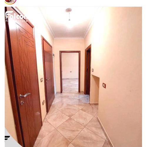 Joeli room