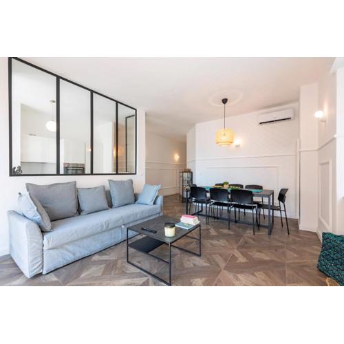 JOIVY Beautiful family flat with a Sea View