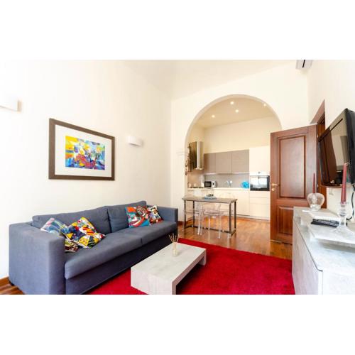 JOIVY Bright 2BR flat with Parking in Rapallo Centre