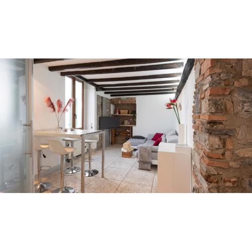JOIVY Cosy Apt in Como Centre